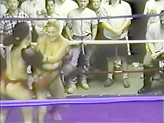 Vintage Boxing Gianna Vs Candice Bad Apple Prod...